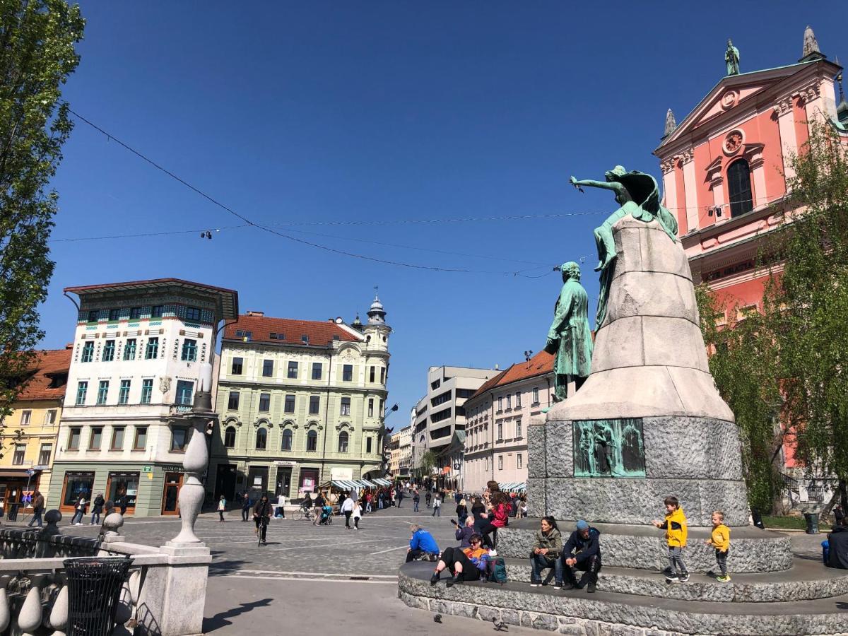 Triple Bridge Ljubljana公寓 外观 照片