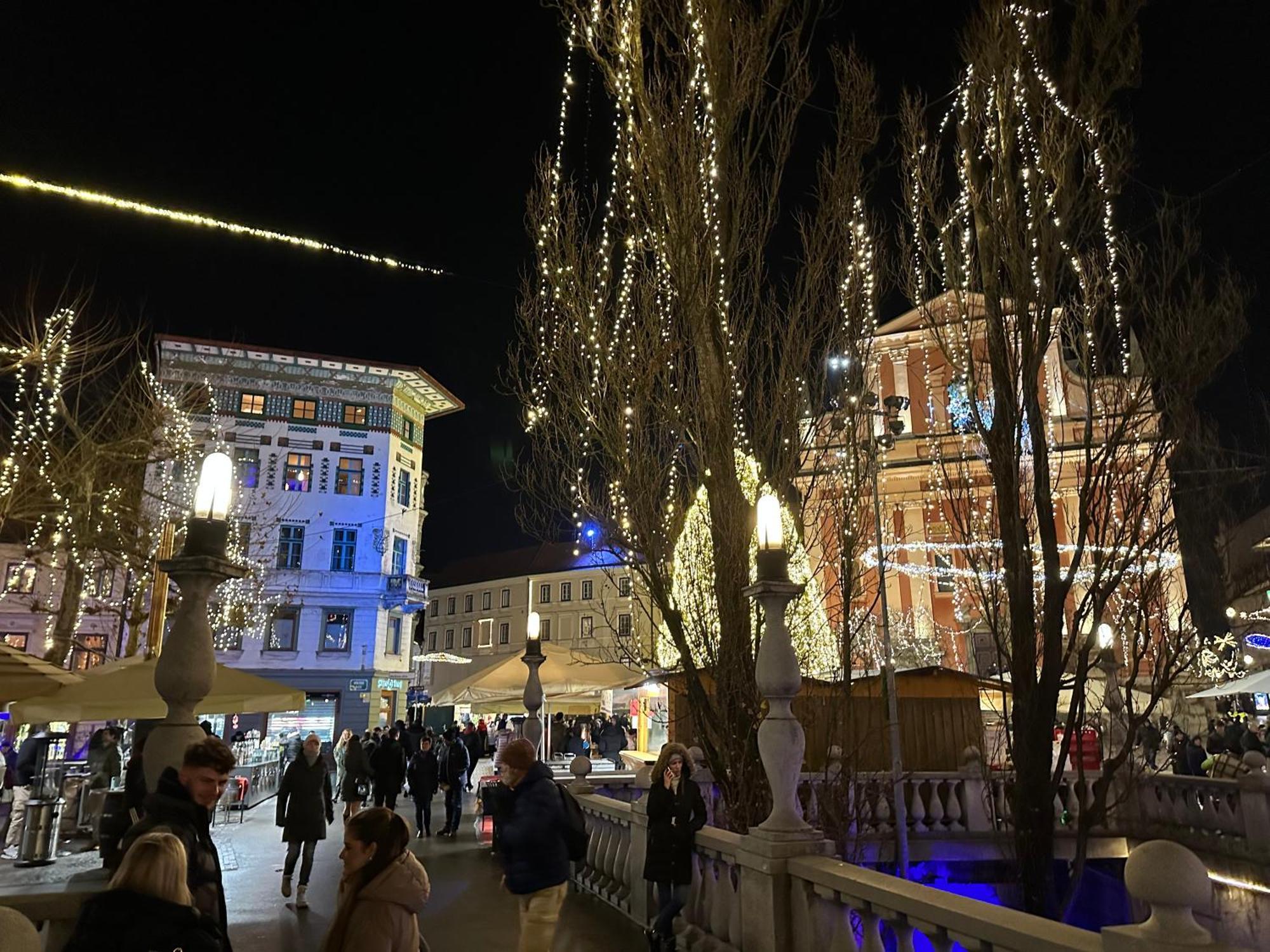 Triple Bridge Ljubljana公寓 外观 照片